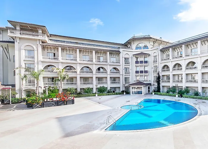 Hotel Savoy & Casino 5*