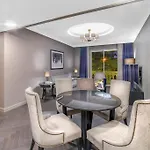 Savoy & Casino فندق 5*