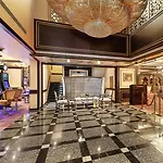 Savoy & Casino فندق