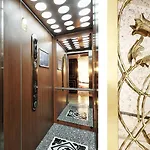 Savoy & Casino فندق