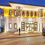 Savoy & Casino 5*
