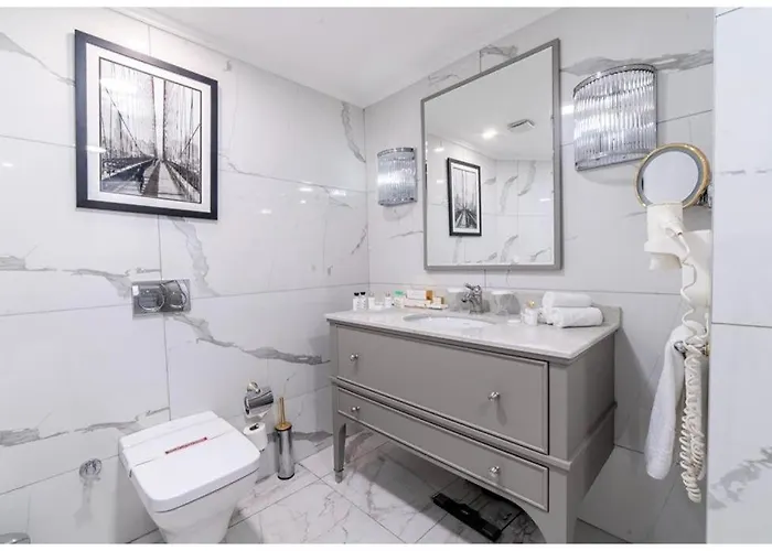 ホテル Savoy & Casino キレニア