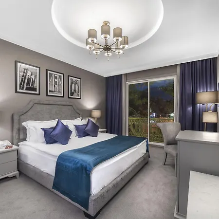 Savoy & Casino 酒店