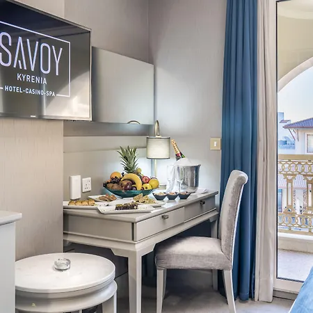 酒店 Savoy & Casino 凯里尼亚